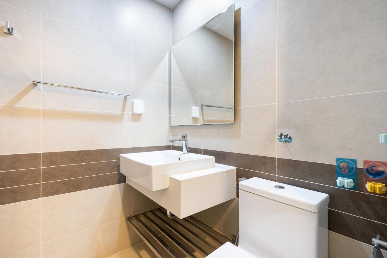 River Inn Apartment With Pool & Gym Хошимин Экстерьер фото